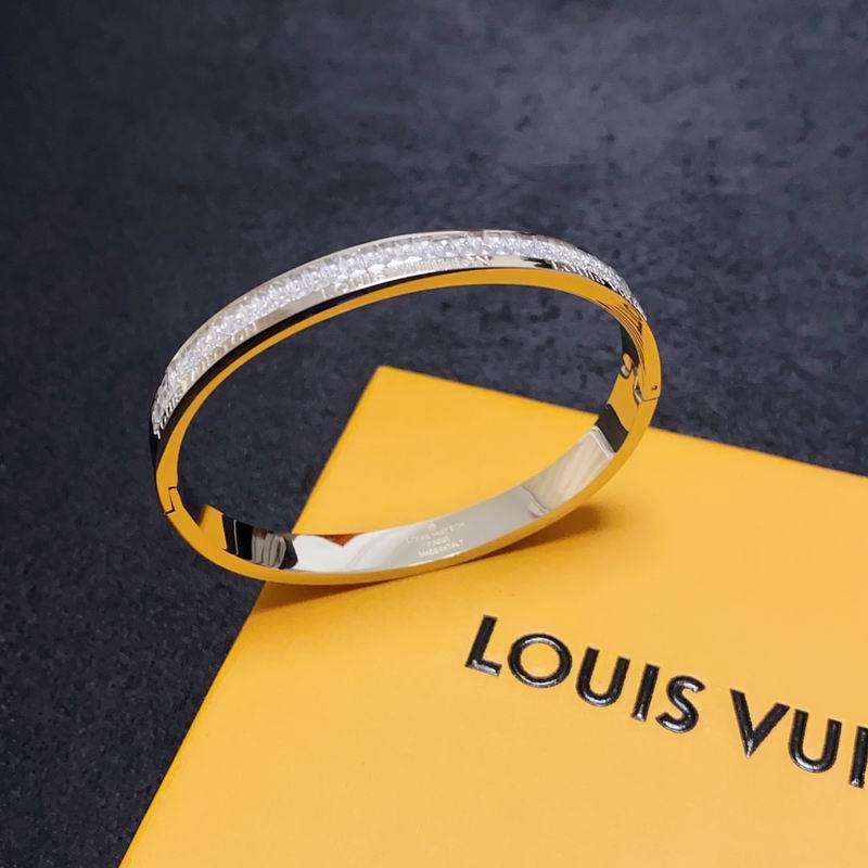 LV Bracelets 329